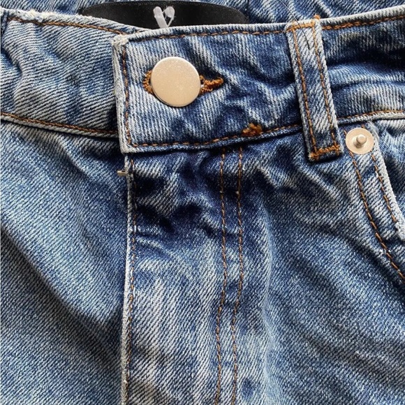 VERY Ripped Denim Shorts Size 10 - Picture 2 of 5